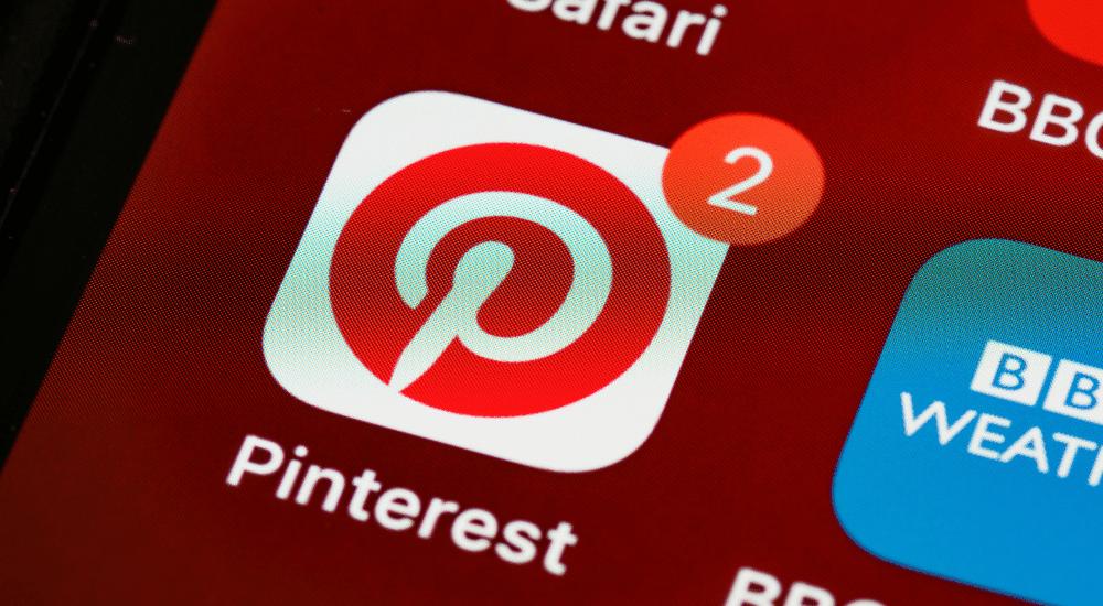 Discovery splash banner for Pinterest #12.07 Discord server
