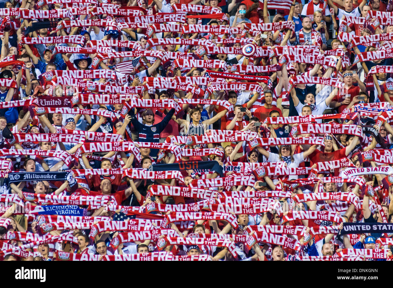 Discovery splash banner for U.S. Soccer Discord server